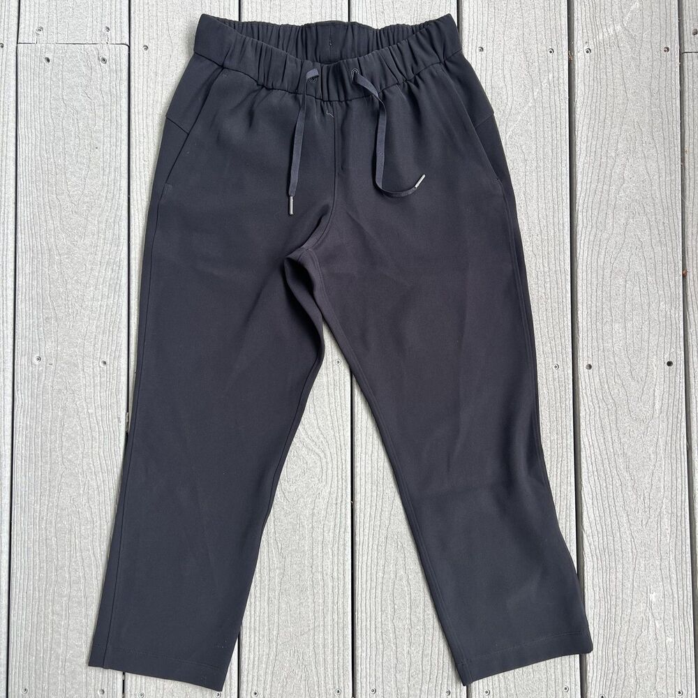 Lululemon On The Fly Crop Pants Black Woman's-Size 4